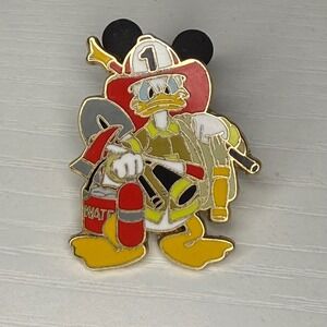 Disney Donald Duck Firefighter Pin Trading 2009 Official Authentic Rare